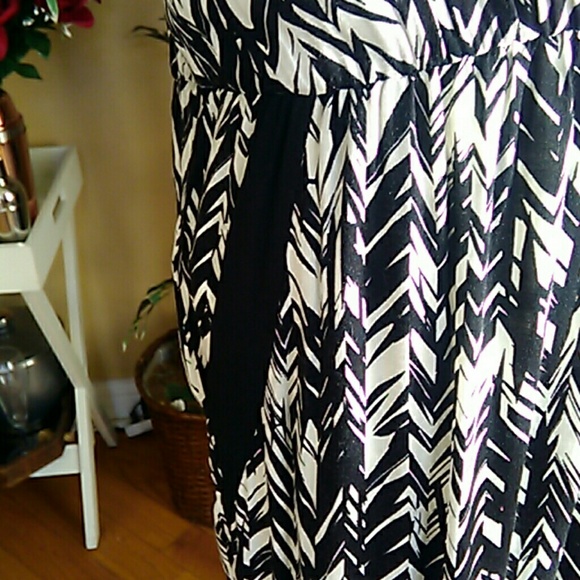 Forever 21 Black and White Jumpsuit - Picture 6 of 8